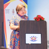 Evelyn Boon
