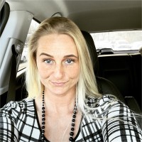 Elizabeth Lindl