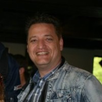 Rene Eachterb Rij-Instructeur