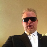 Aaron Naughton