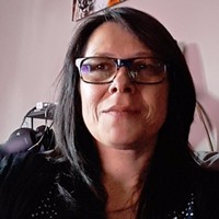 Claudia Pineau