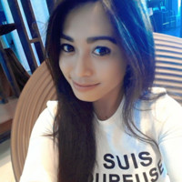 Belle De Leon