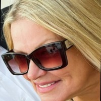 JENNIFER DAUM