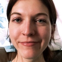 Claire Lowes