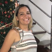 Livia Peixoto Oliveira Birne