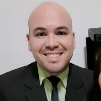 Luis D Santamaria R