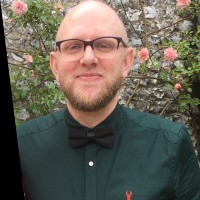 Oliver Pert