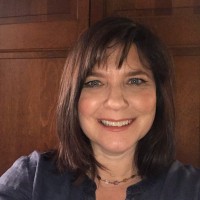 Suzy Manett