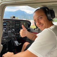 Simon Mezek