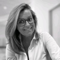 Yvonne Souverein