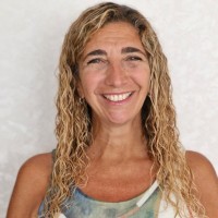 Debora Mazer