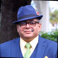 Carlos V Flores