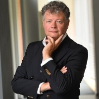 Reicher Péter