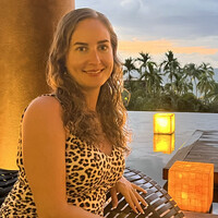 Maria de Lourdes T