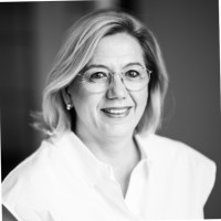 Ria Van Den Engel