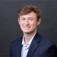 Gavin Thompson, Ei