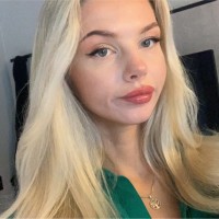 Julie Marie Larsson
