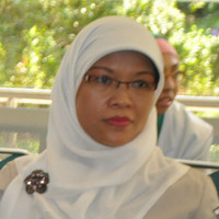 Lilis Komariah