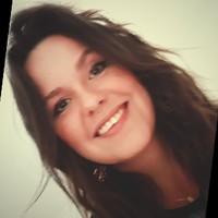 Adriana Dias