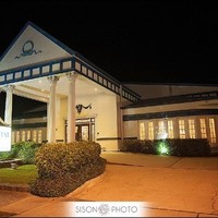 Diana and Phil Daigrepont