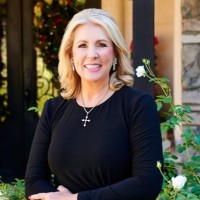 Kim Pacini-Hauch