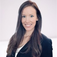 Jennifer Izett, Cams