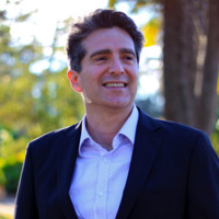 Eric Carlos