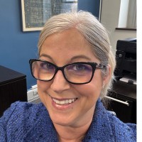Lisa Takacs, Arm