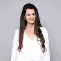 Einav Ezra