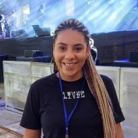 Ana Beatriz Nogueira De Santana