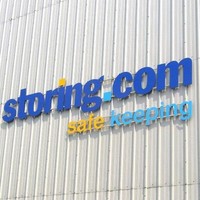 storing .com