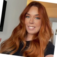 Holly Rose