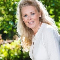 Elaine Morris
