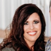 Lindsay Bratton, Rn