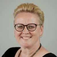 Sylvia Manno