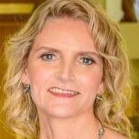 Lorena Ewertz  Vicuña