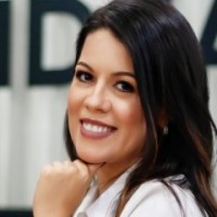 Nathália Mendes