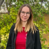 Julia Braviroff, Eit