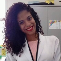 Thalita Farias Oliveira