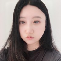 Siyi C.