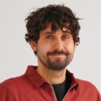Roman Zavertaniy