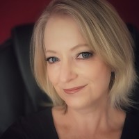 Bronwyn May Johnson (MBA) (KI) Womenfluencer