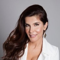 Adriana Catano
