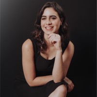 Ester Andrade