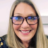 Karen Kerr
