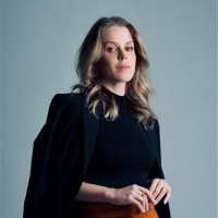 Camila Moulin, Md