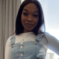 Alexia Holmes