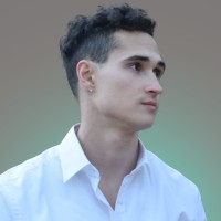 Vladyslav Ushkvarok