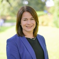 Caroline Oliver