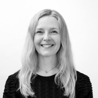 Dr Fiona May